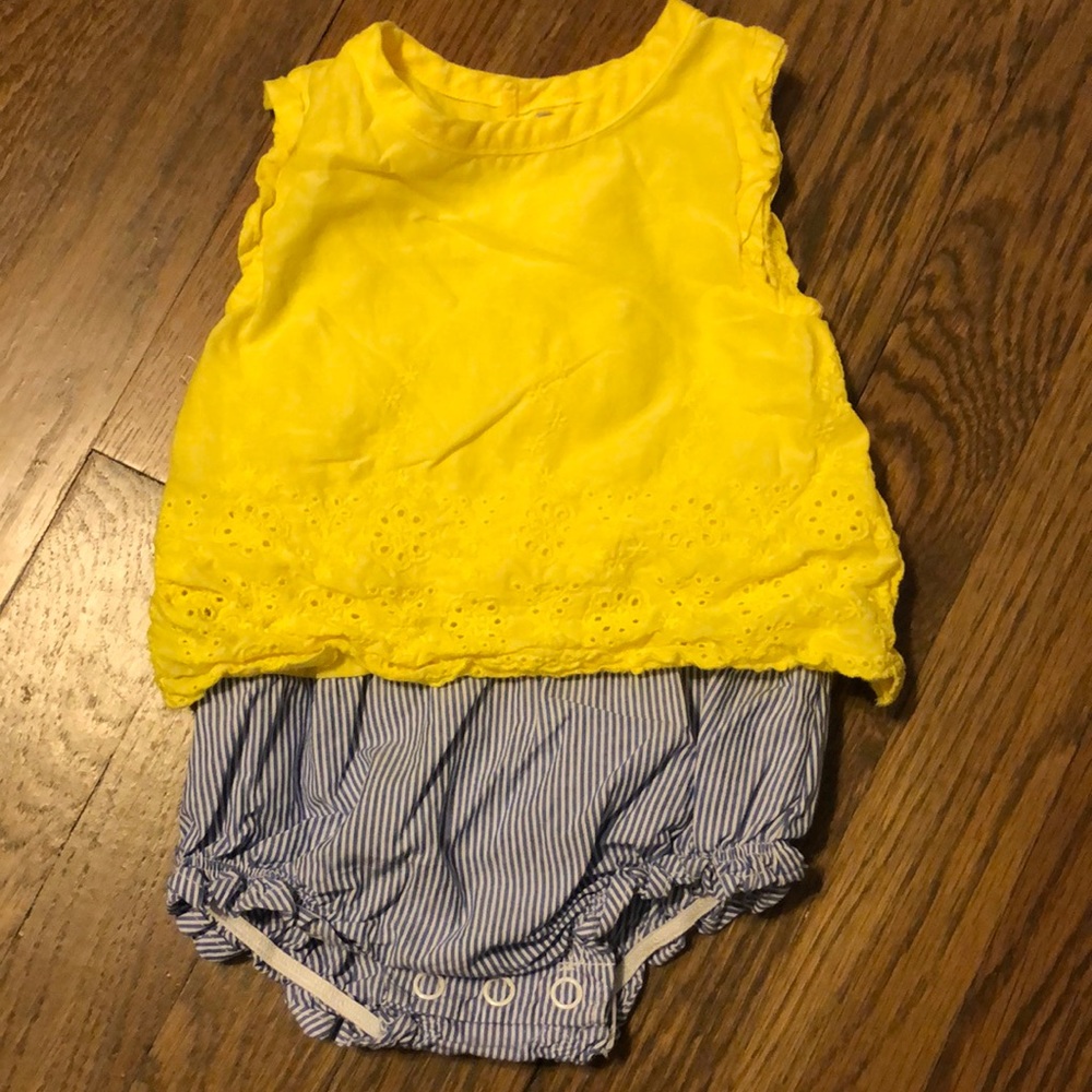 3/$10 ☀️ Carter’s | Sleeveless One-Piece with Eyelet Detail - Picture 7 of 7
